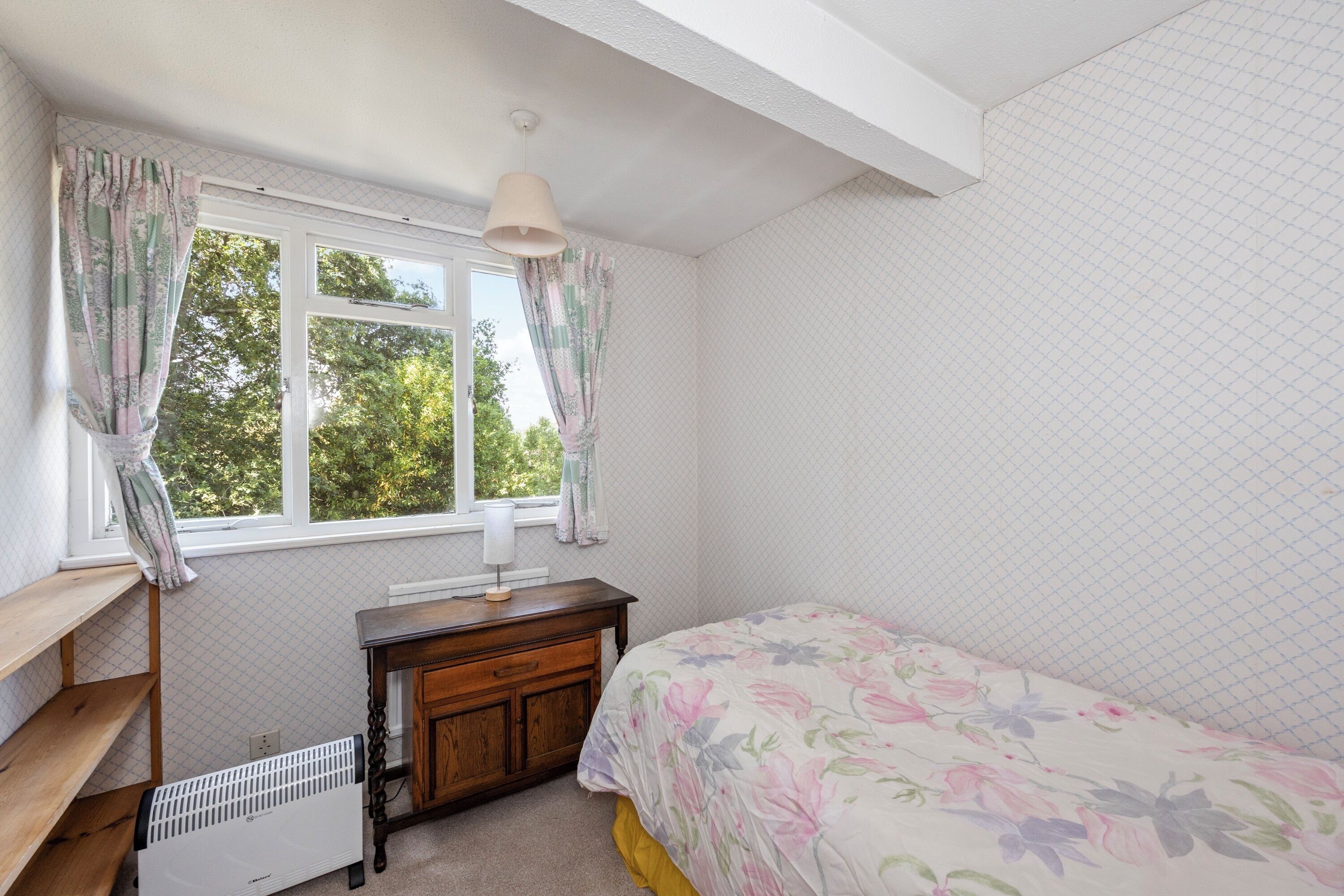 4 bedrooms, WiFi, bed sheets
