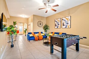 3 bedrooms - One Level Home Foosball Crib Office Space Yard (Crowley)