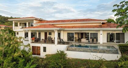 Luxury 4BR Ocean View Villa with Private Pool, Game Room & Breathtaking Sunsets
