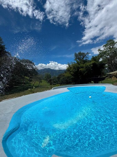 La Felicidad Finca Ecoturistica 