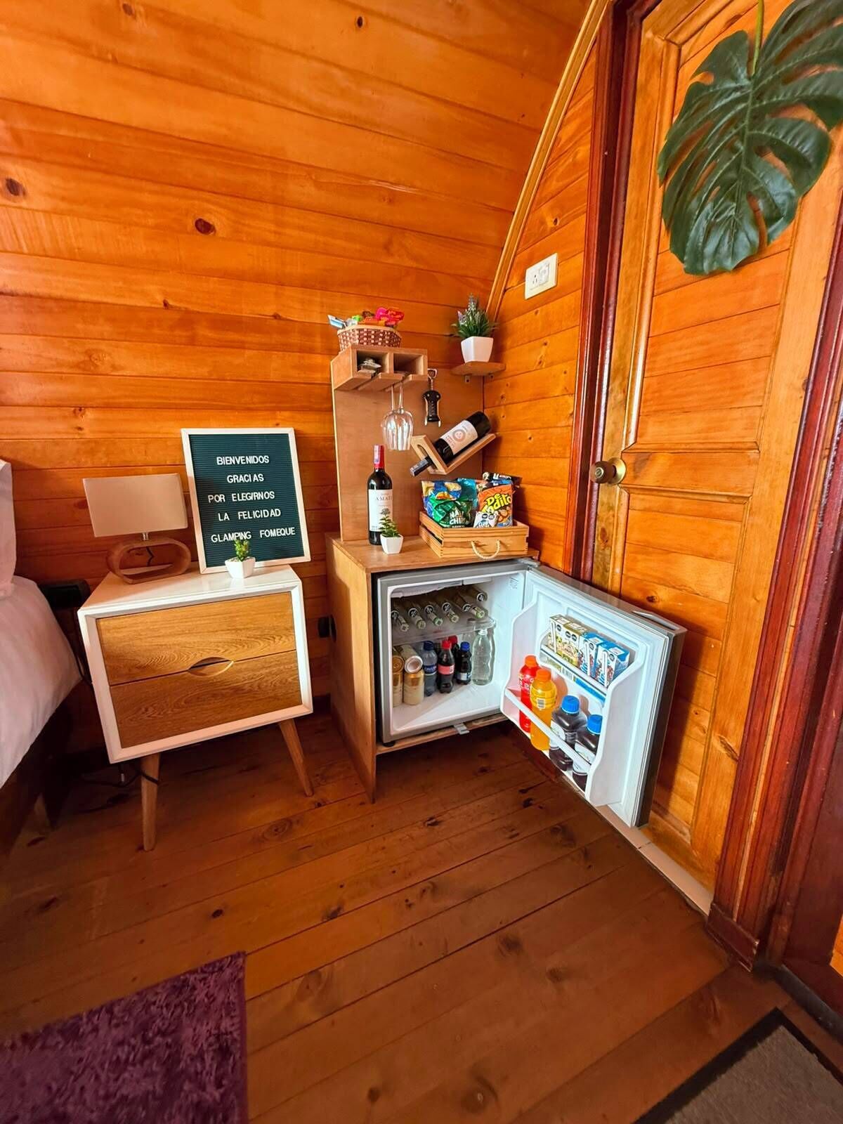 Cabin, 1 Queen Bed, Pets allowed, Mountain View | Interior