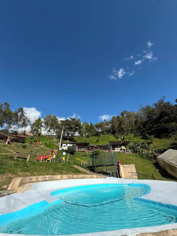 Piscina a l'aire lliure