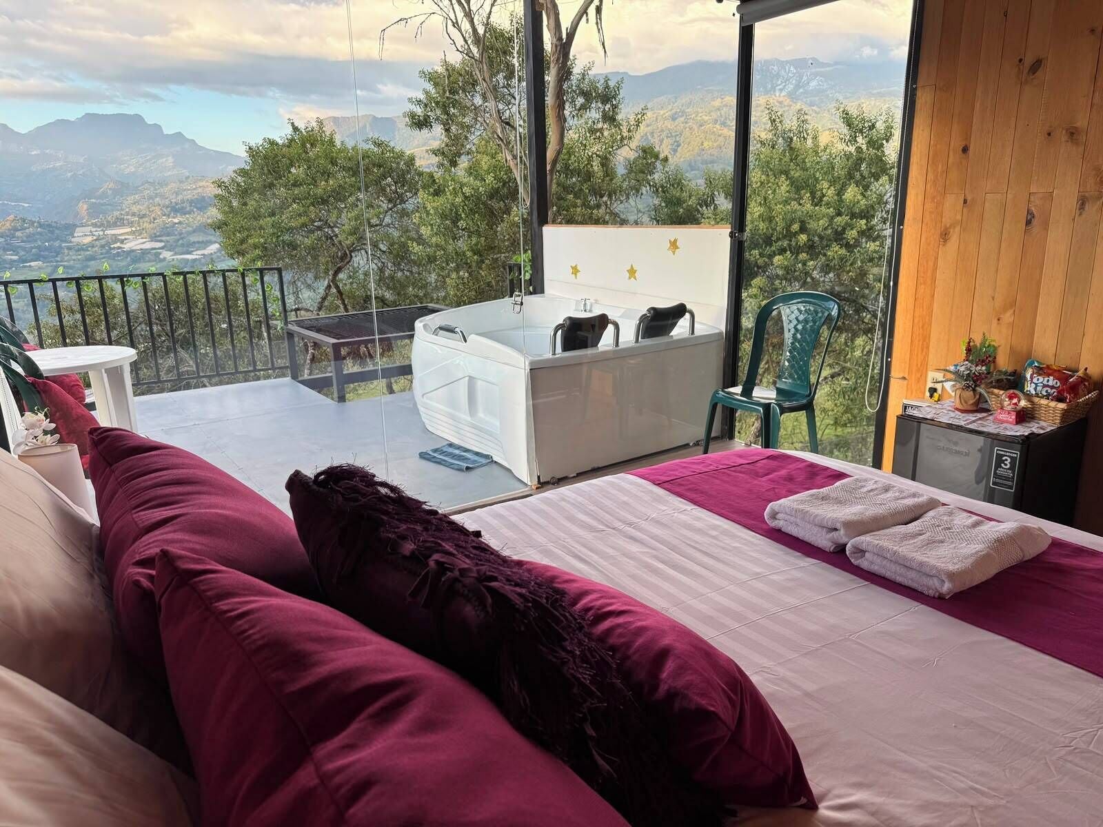 Cabaña, balcón, vista a la montaña | Wifi gratis 