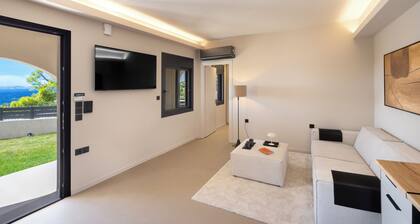 Luxury Villa in Anavyssos, Athens Riviera | Pool, Ocean Views, Near the Beach