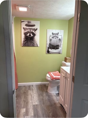Bathroom - Nut House at Pecan Grove (Brookhaven)
