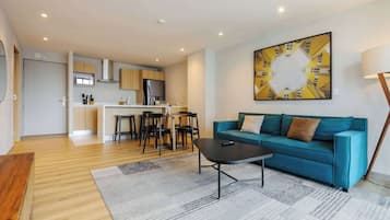 Apartamento | Área de estar | Smart TV 43 polegadas com canais digitais
