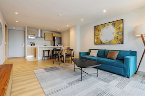 Apartamento | Área de estar | Smart TV 43 polegadas com canais digitais