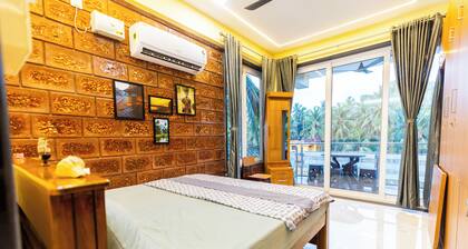 Riverside Retreat Homestay - 1BR AC studio with Riverside View