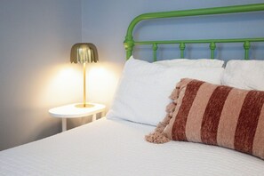 Fer et planche à repasser, Wi-Fi gratuit, draps fournis