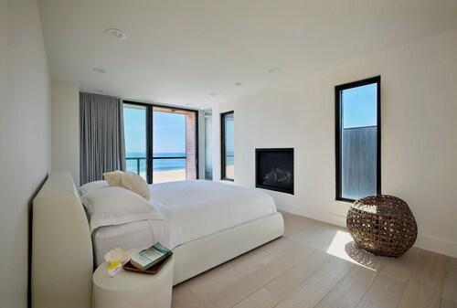 Iconic Fire Island Pines Oceanfront | Pool, Hot Tub & Sauna