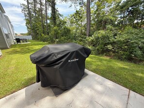 Outdoor spa tub - Live Love Your North Myrtle Beach Vacation - North Myrtle Beach (North Myrtle Beach)