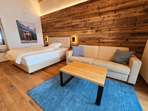 Unclassified image, 2 of 39, button - Penthouse Studio II with balcony and fantastic view as well as parking space (Bruck an der Großglocknerstraße)