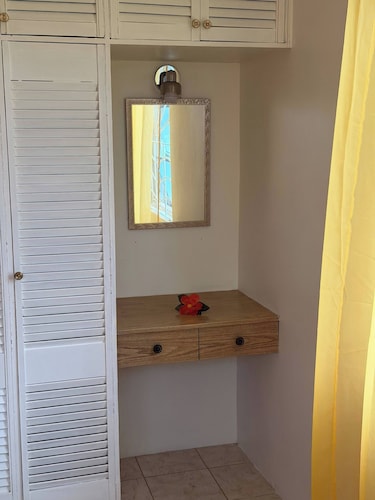 Hy-de-way 3BR Near Miami Beach & Oistins