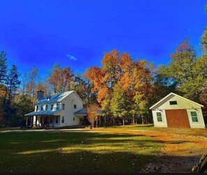 Exterior - Loveliest Barn on the Plains (Waverly)
