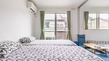 1 chambre, fer et planche à repasser, lit parapluie, Wi-Fi gratuit