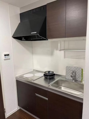 Private kitchen - Vrbo Property (Kyoto-shi Minami-ku)