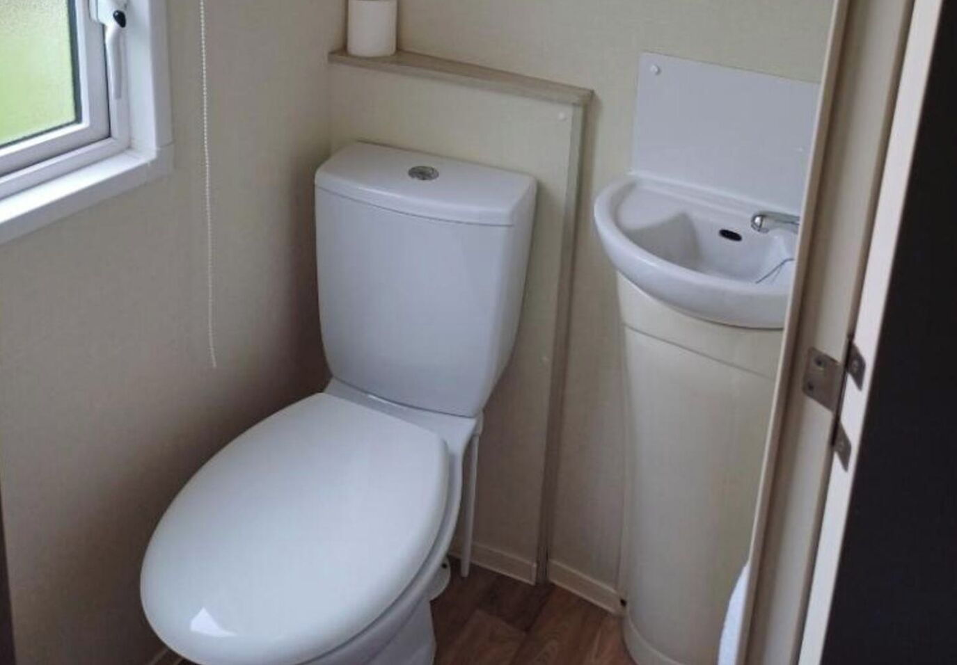 3-bed Caravan, Sleeps 6 Plus Travel Cot With Indoor Pool Sen - Dumfries and Galloway