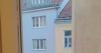 Ein Zimmer in 2 Wohnung Zimmer