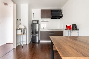 Private kitchen - Vrbo Property (Kyoto-shi Minami-ku)