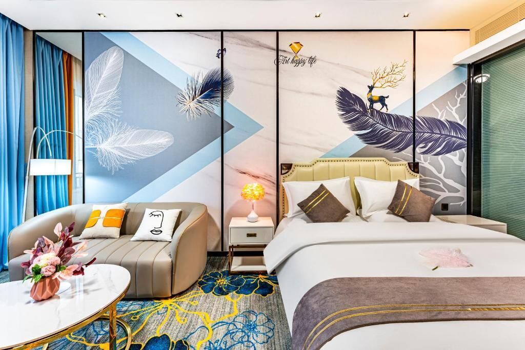 Habitación doble, vistas a la ciudad | Escritorio y wifi gratis