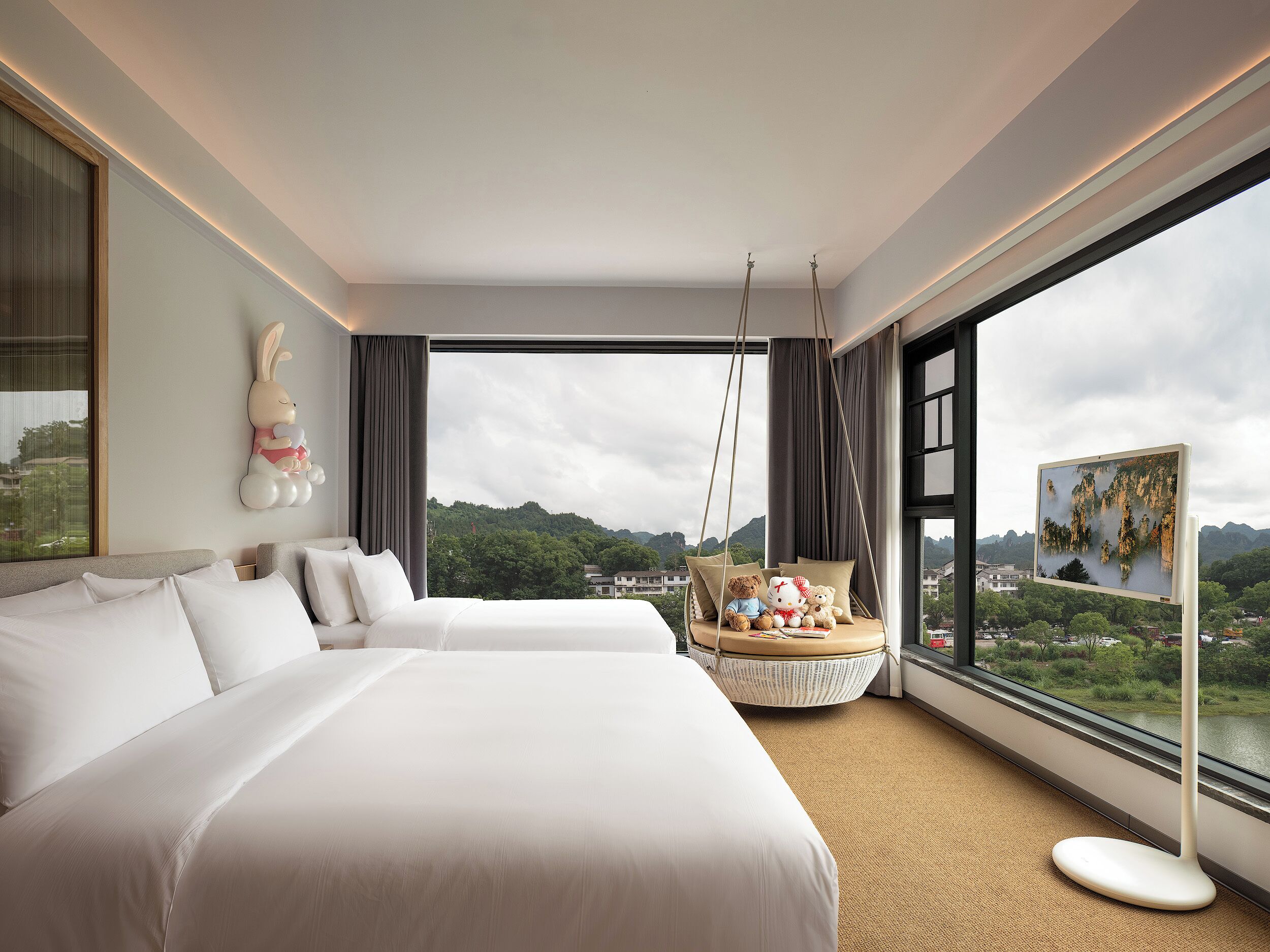 Quarto duplo panorâmico, vista para o rio | Cortinas blackout, quartos à prova de som, ferros/tábuas de passar roupa