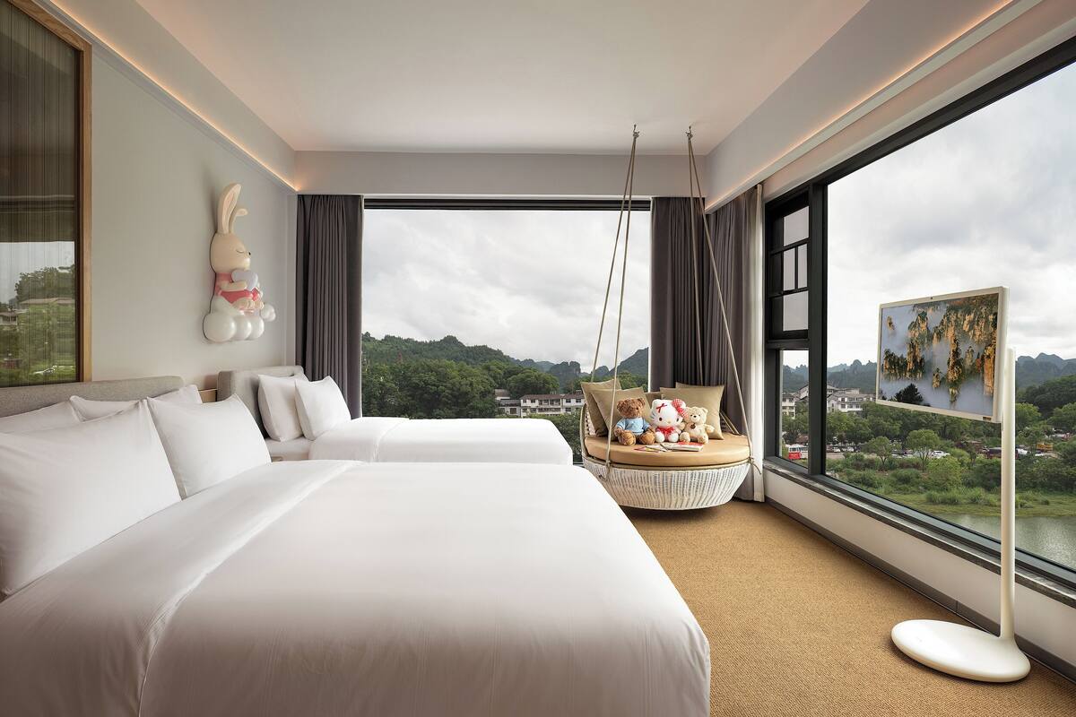 Panoramic Twin Room, River View
