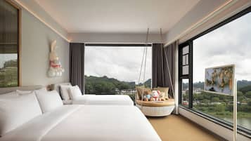 Quarto duplo panorâmico, vista para o rio | Cortinas blackout, quartos à prova de som, ferros/tábuas de passar roupa