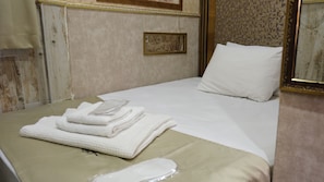 Soundproofing, iron/ironing board (on request), WiFi (free) - MARANDA SUIT OTEL (Istanbul)