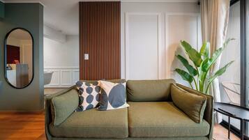 Apartment, City View | Living area