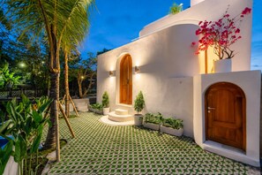 Exterior - 2BR Private Pool Villa Near Batu Bolong & La Brisa (Badung)