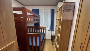 4 Schlafzimmer, Bügeleisen/Bügelbrett, kostenloses WLAN, Bettwäsche