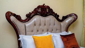 Iron/ironing board, WiFi (free), bed sheets