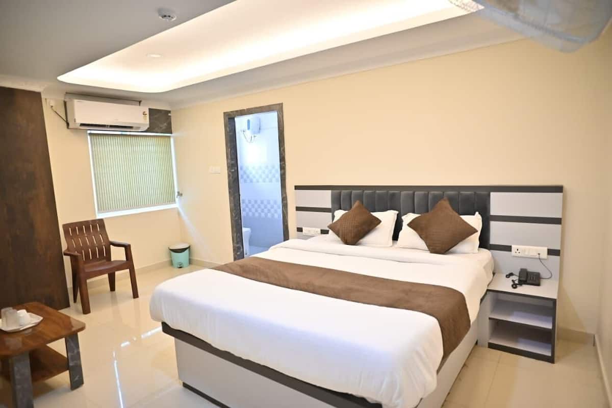 Classic Double or Twin Room, Balcony | Free WiFi