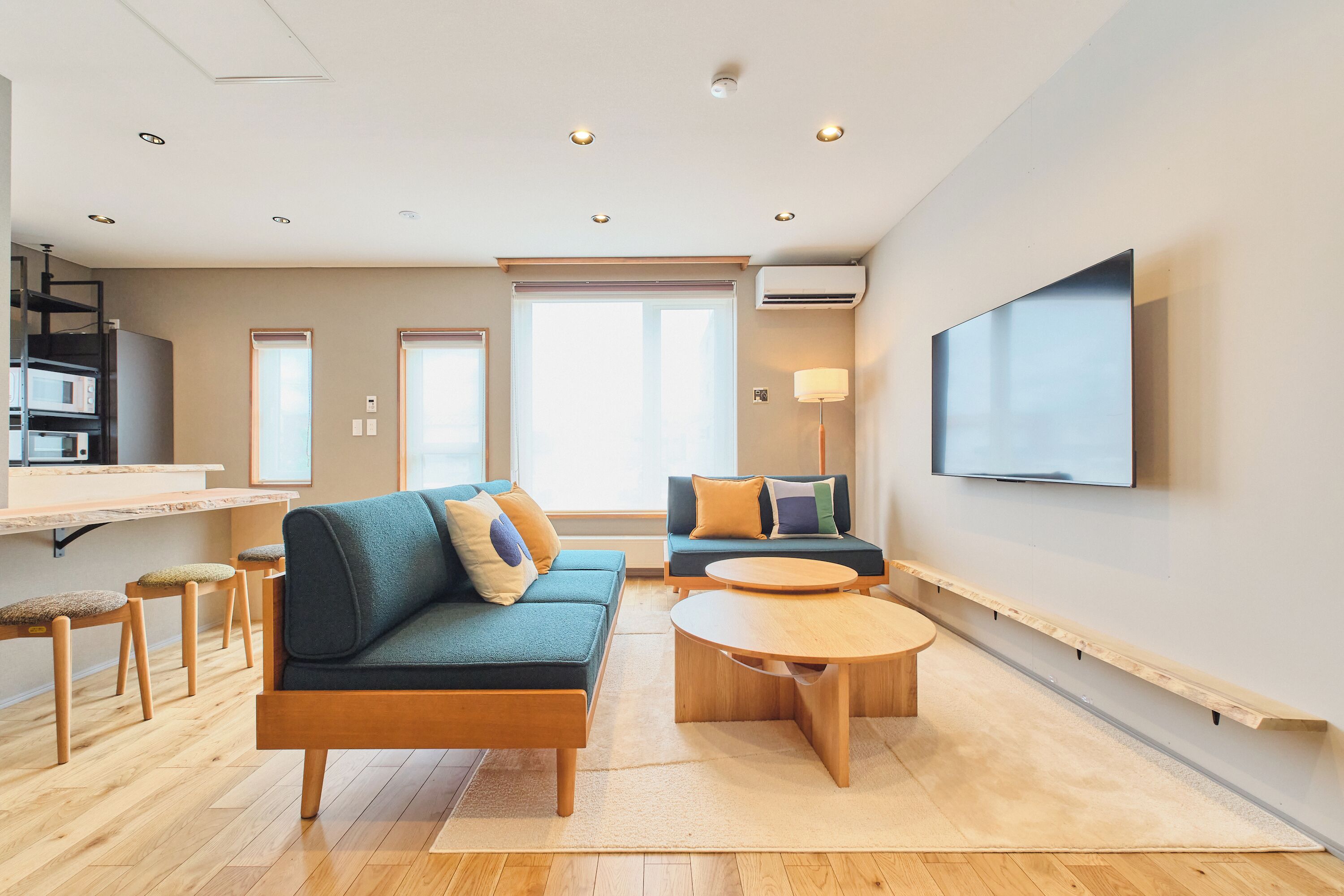 Villa | Living area | 60-inch flat-screen TV with digital channels, Netflix, Hulu