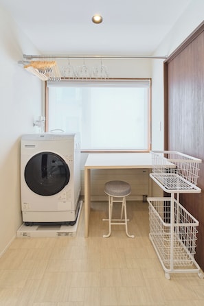 Villa | Baño | Tina y regadera independientes, amenidades de baño gratuitas, pantuflas 