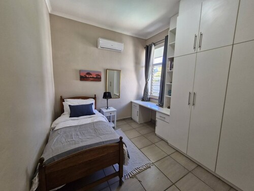 Airconditioned 3 bedroom