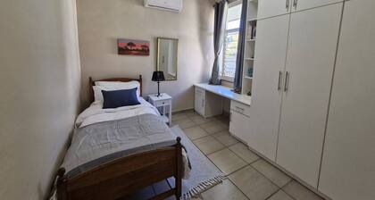 Airconditioned 3 bedroom