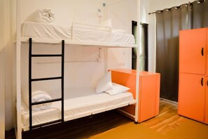 Shared Dormitory | Free WiFi