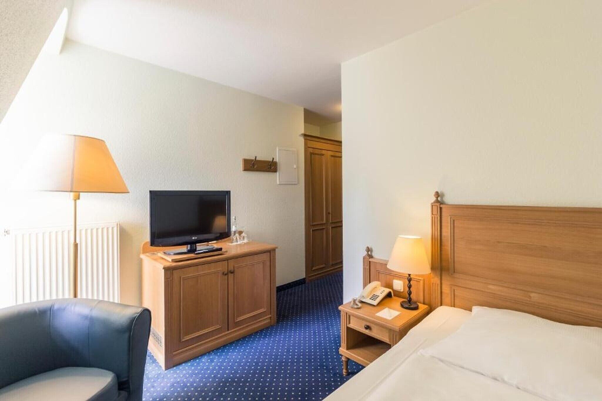 Travel crib, WiFi (free)