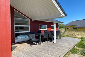 Outdoor dining - Resort Lodge in Großenbrode (Großenbrode)
