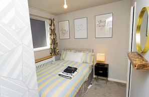 Unclassified image, 4 of 15, button - The Cheshire Abode-Central Warrington-Stadium, Station Access-Sleeps 5 (Warrington)