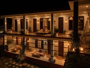 Mặt tiền nơi lưu trú