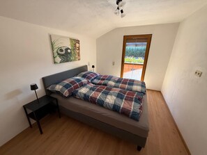 2 bedrooms, WiFi (free), bed sheets - Vacation rental in Alpbach for up to 4 people, including the Alpbachtal Card (Alpbach)