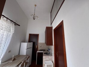 Private kitchen - Between sea and sky Ponza - Apartment with Shuttle (Ponza)