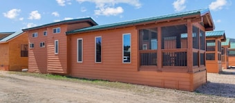 Fisherman’s Paradise 2 | Panguitch Lakefront Cabin