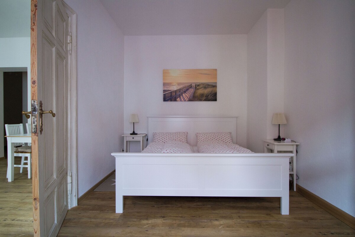 Classic-Apartment, Nichtraucher, Stadtblick | Verdunkelungsvorhänge, Bügeleisen/Bügelbrett, kostenloses WLAN