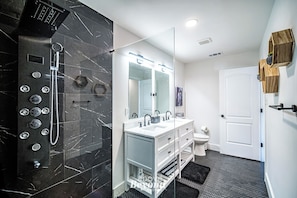 Bathroom - Modern on Rio - Northeast Austin Home (Austin)