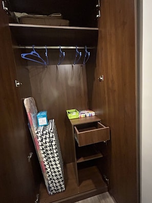 Apartemen, 1 kamar tidur, Boleh Merokok, balkon | Interior