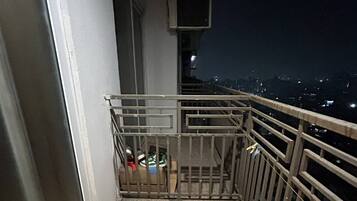Apartment, 1 Bedroom, Smoking, Balcony | Balcony