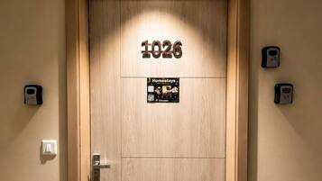Apartment, 1 Bedroom, Smoking, Balcony | Interior